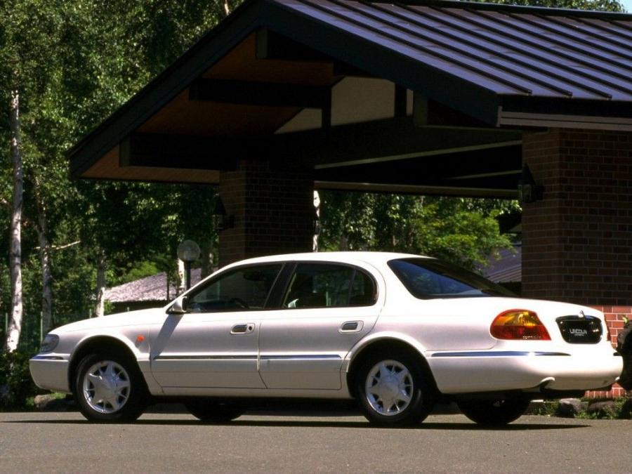  Lincoln Continental 1998 года  (фото 3 из 99)